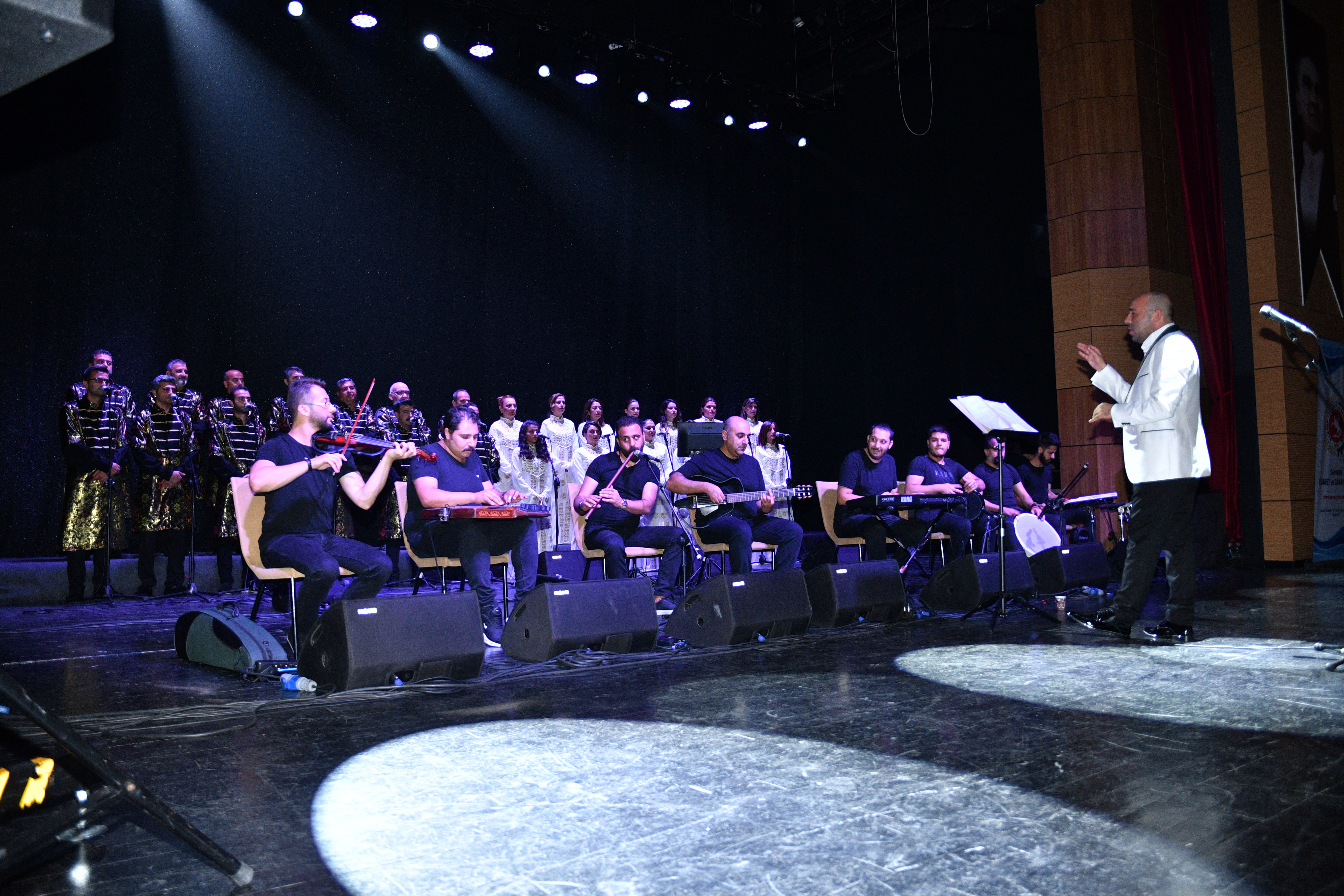 Medeniyetler Korosu’ndan muhteşem konser